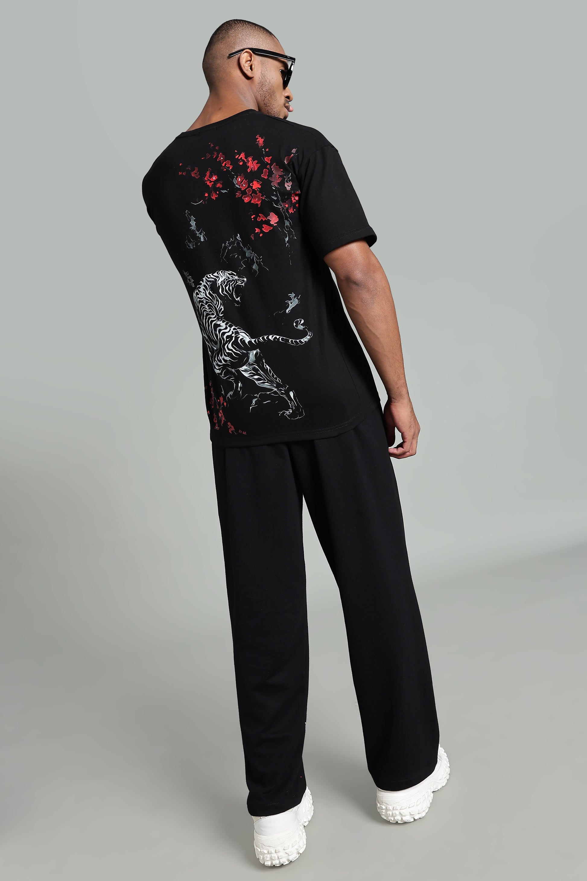 Tiger Bloom Unisex Oversized Tshirt