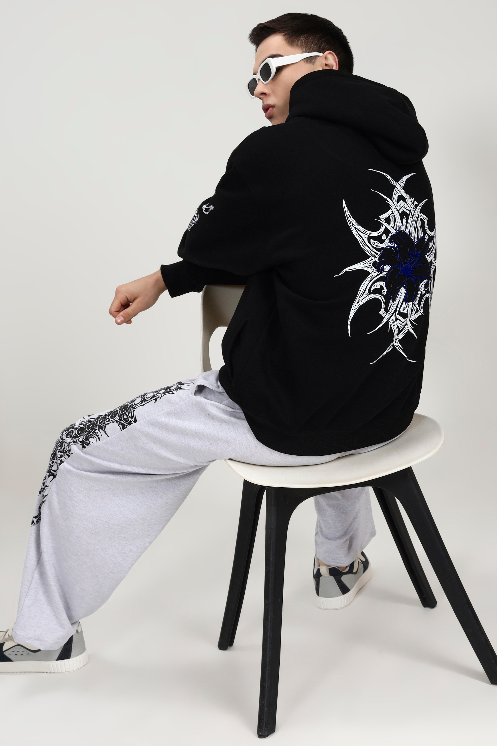 Black Hunt Unisex Oversized Zipper Hoodie