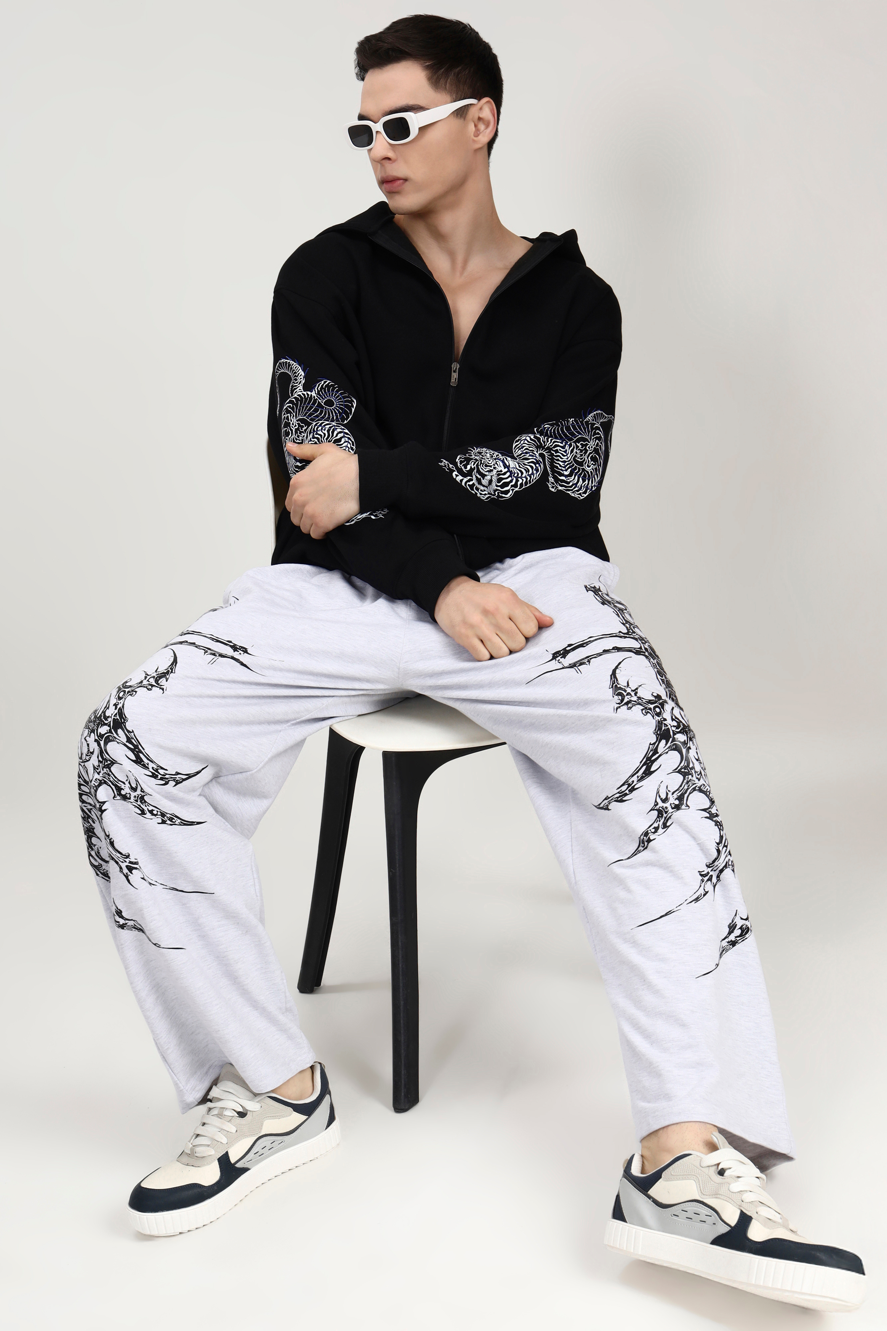 Image of Black Hunt Unisex Oversized Zipper Hoodie