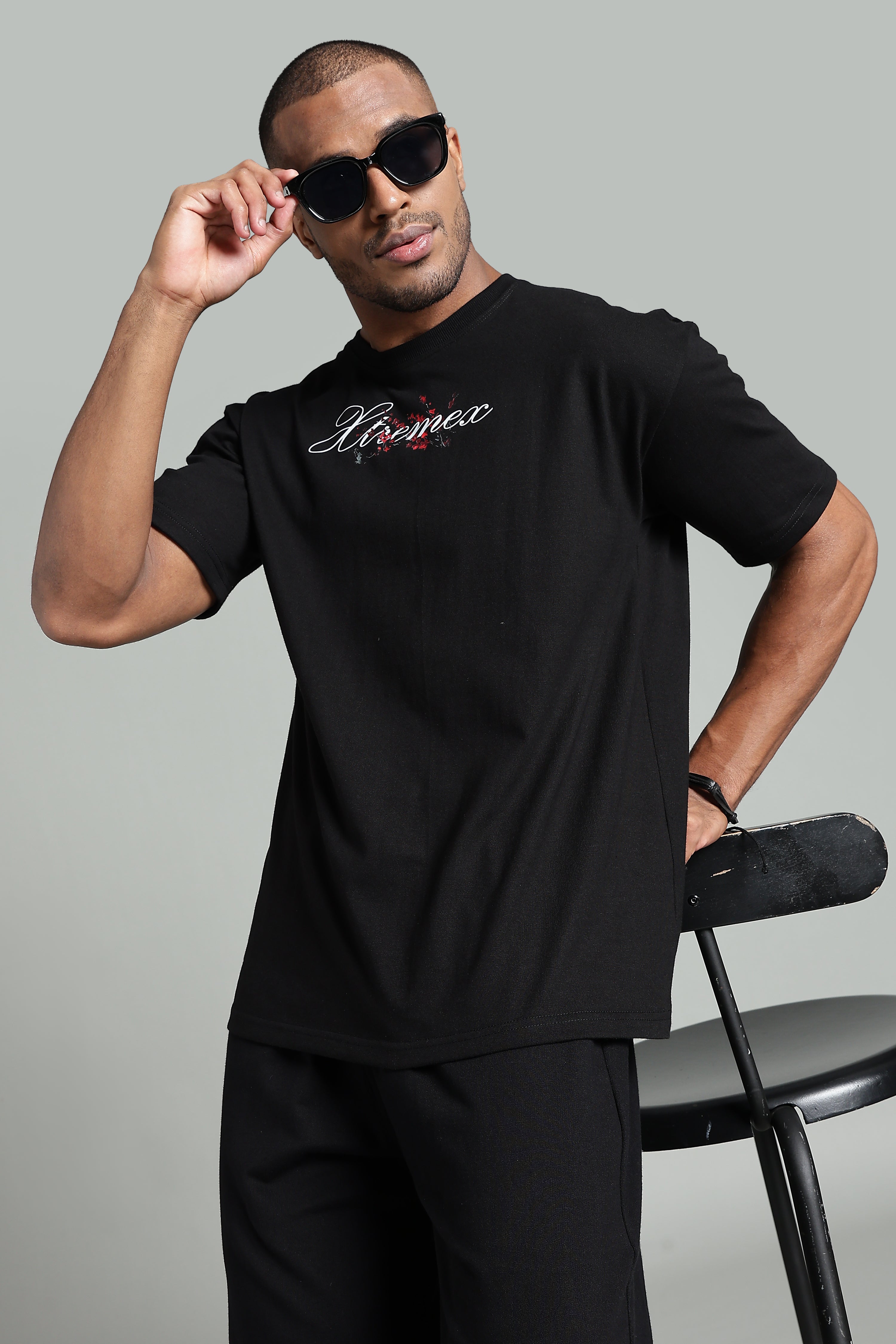 Image of Tiger Bloom Unisex Oversized Tshirt