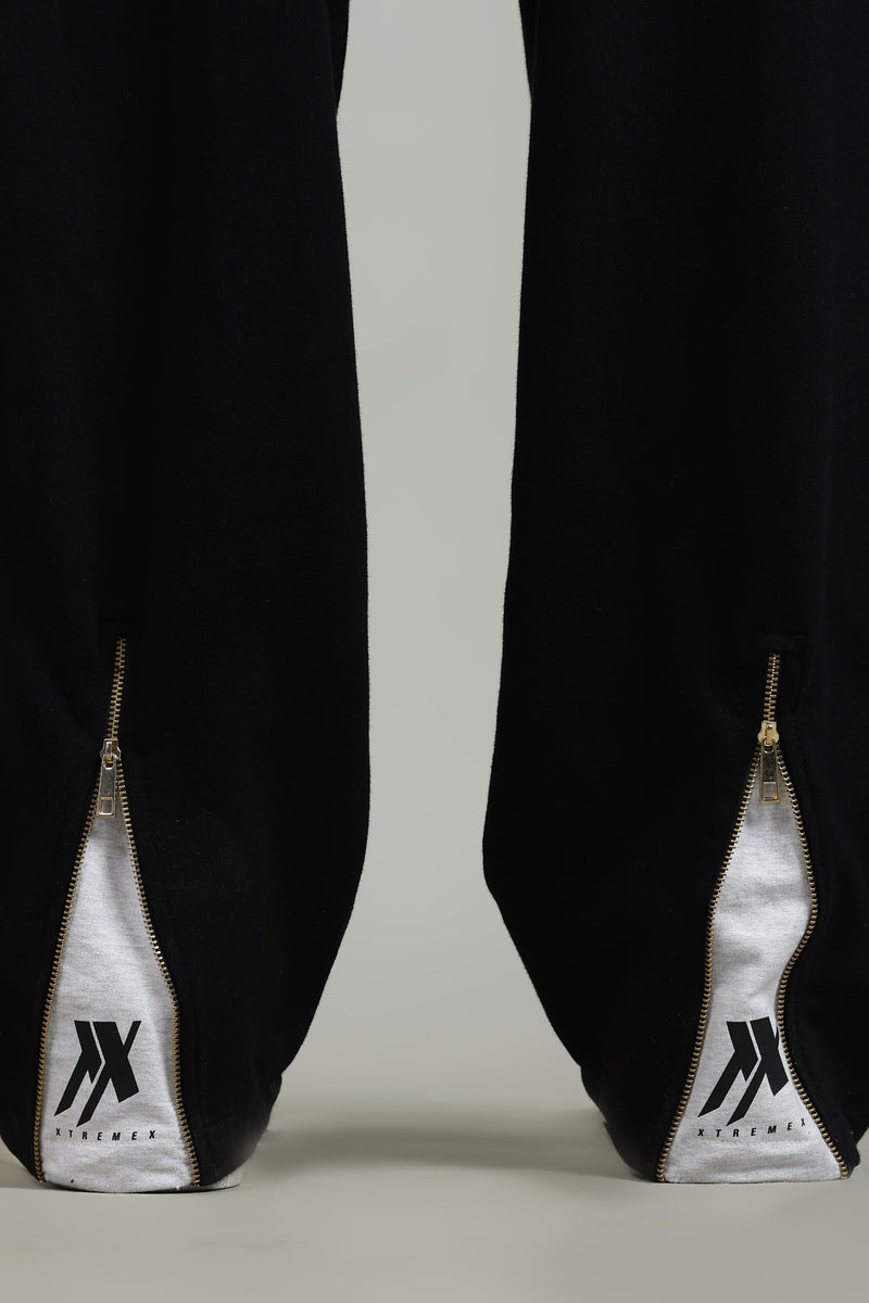 Men's Twinzip joggers for everyday active wear ifm