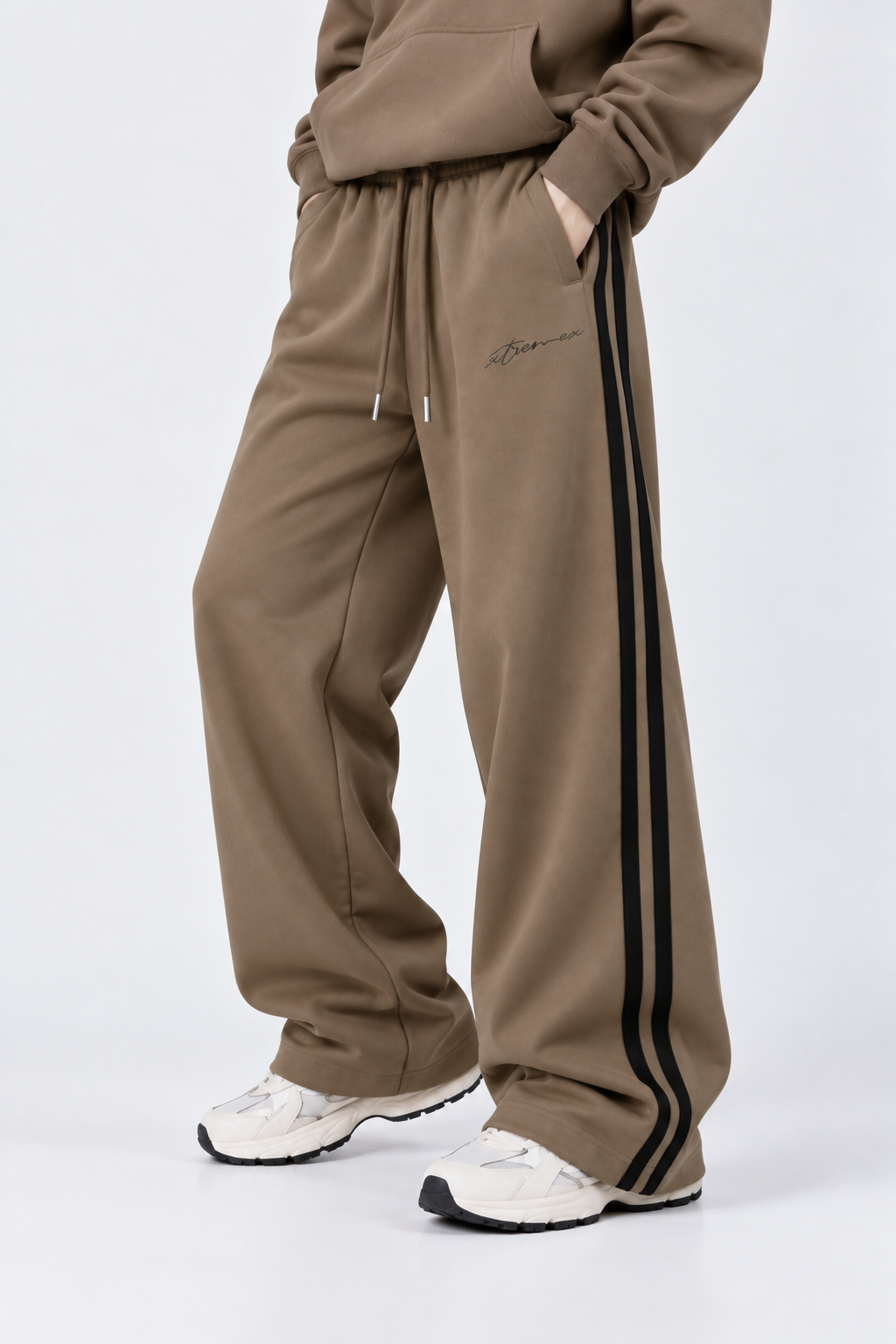 Classic Stripe Jogger - Camel Brown
