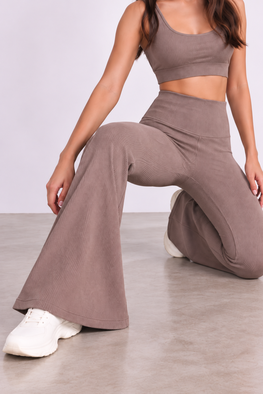 Image of Ribbed Flare Leggings - Mocha