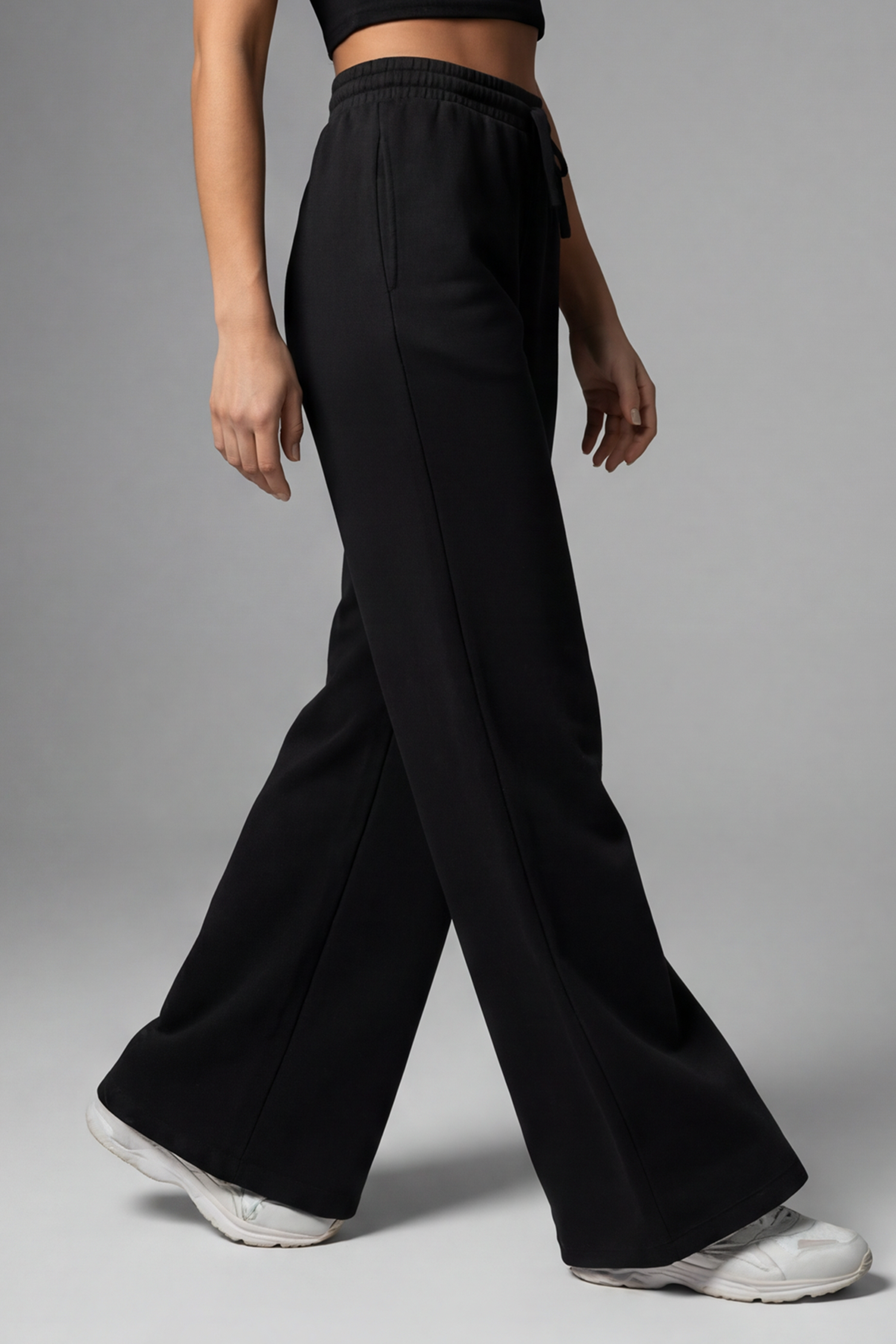 Image of Everyday Flared Pants - Black