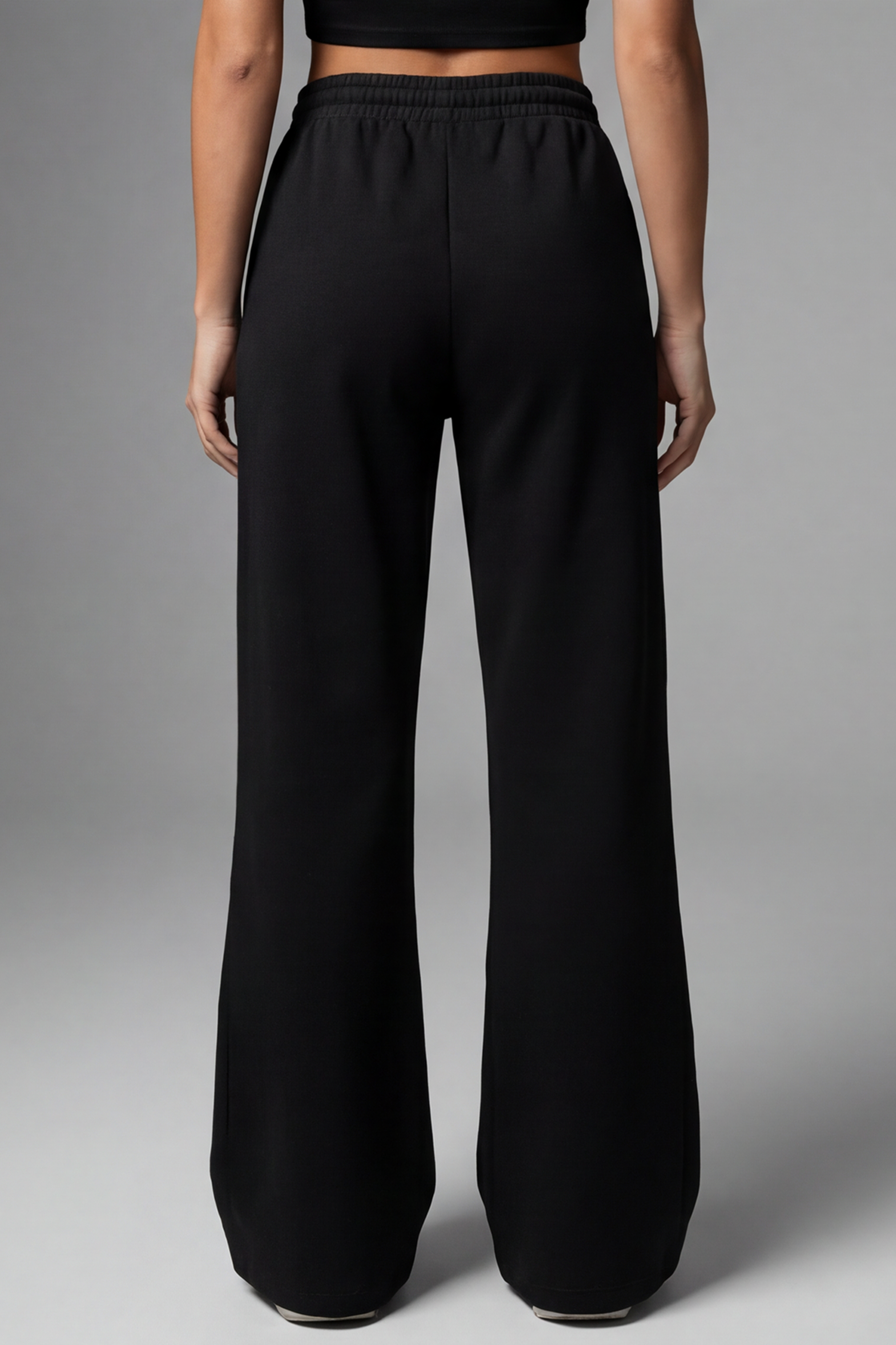 Everyday Flared Pants - Black